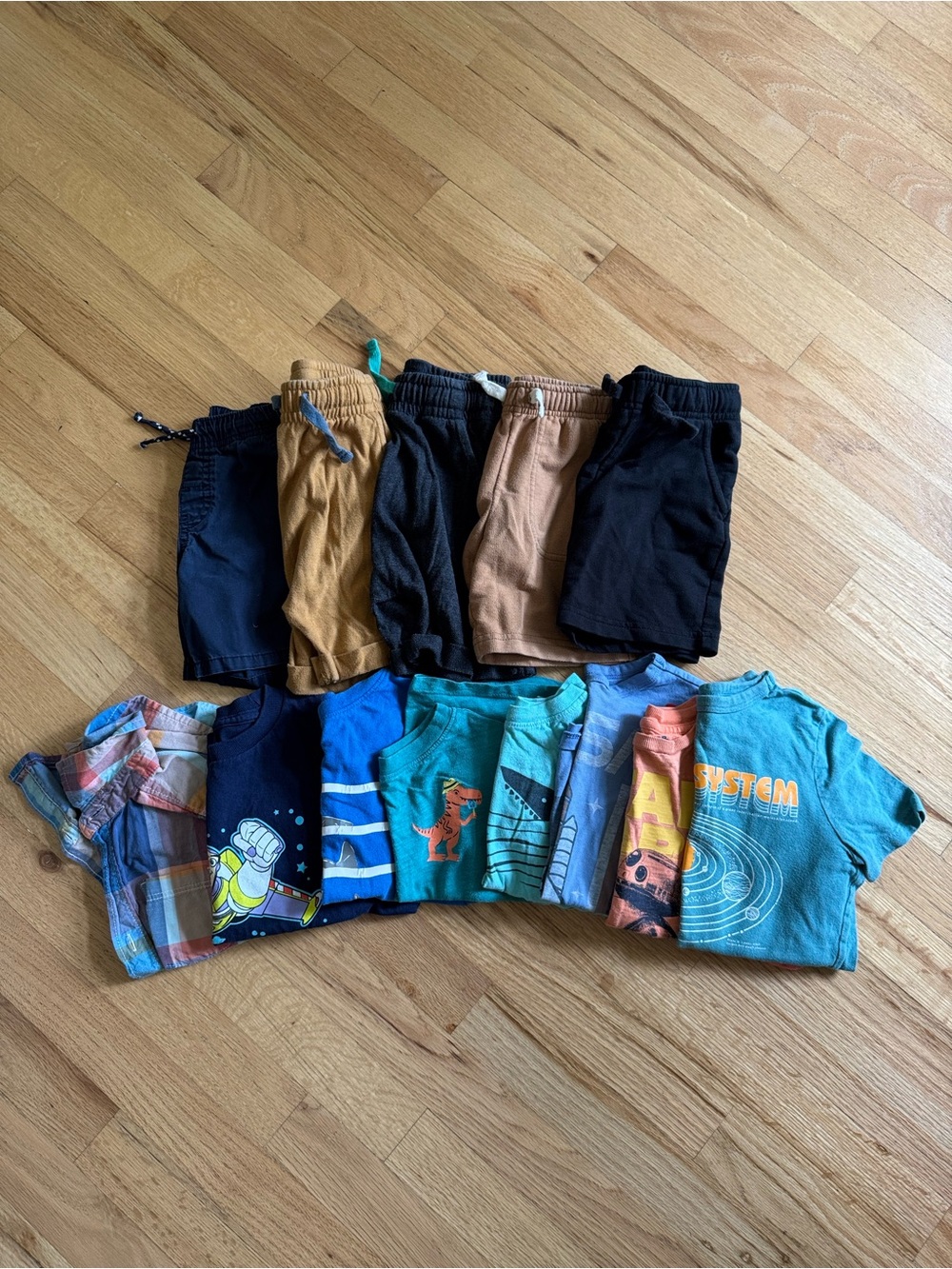 Boys 4T Bundle/Lot Shorts & Short Sleeve Shirts